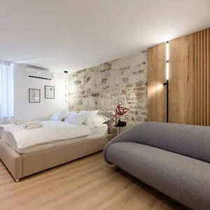 Harmony - Luxury Split